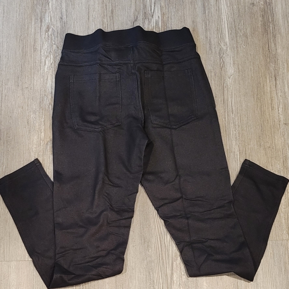 Women's Mid-Rise Classic Knit Denim Jean Yoga/Leggings Size: S | HUE Studio - Picture 7 of 10